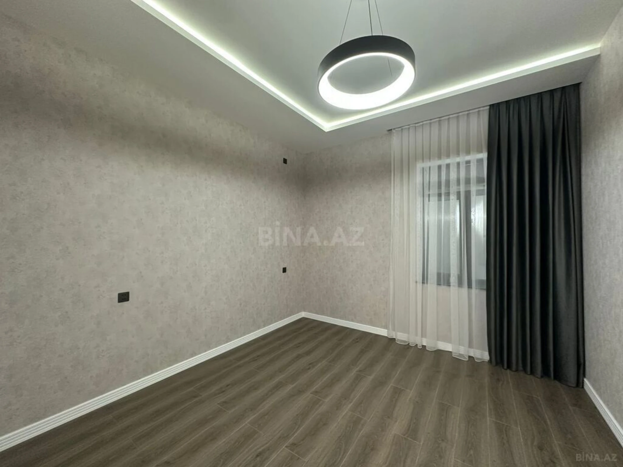 Satılır 4 otaqlı həyət evi 200 m²