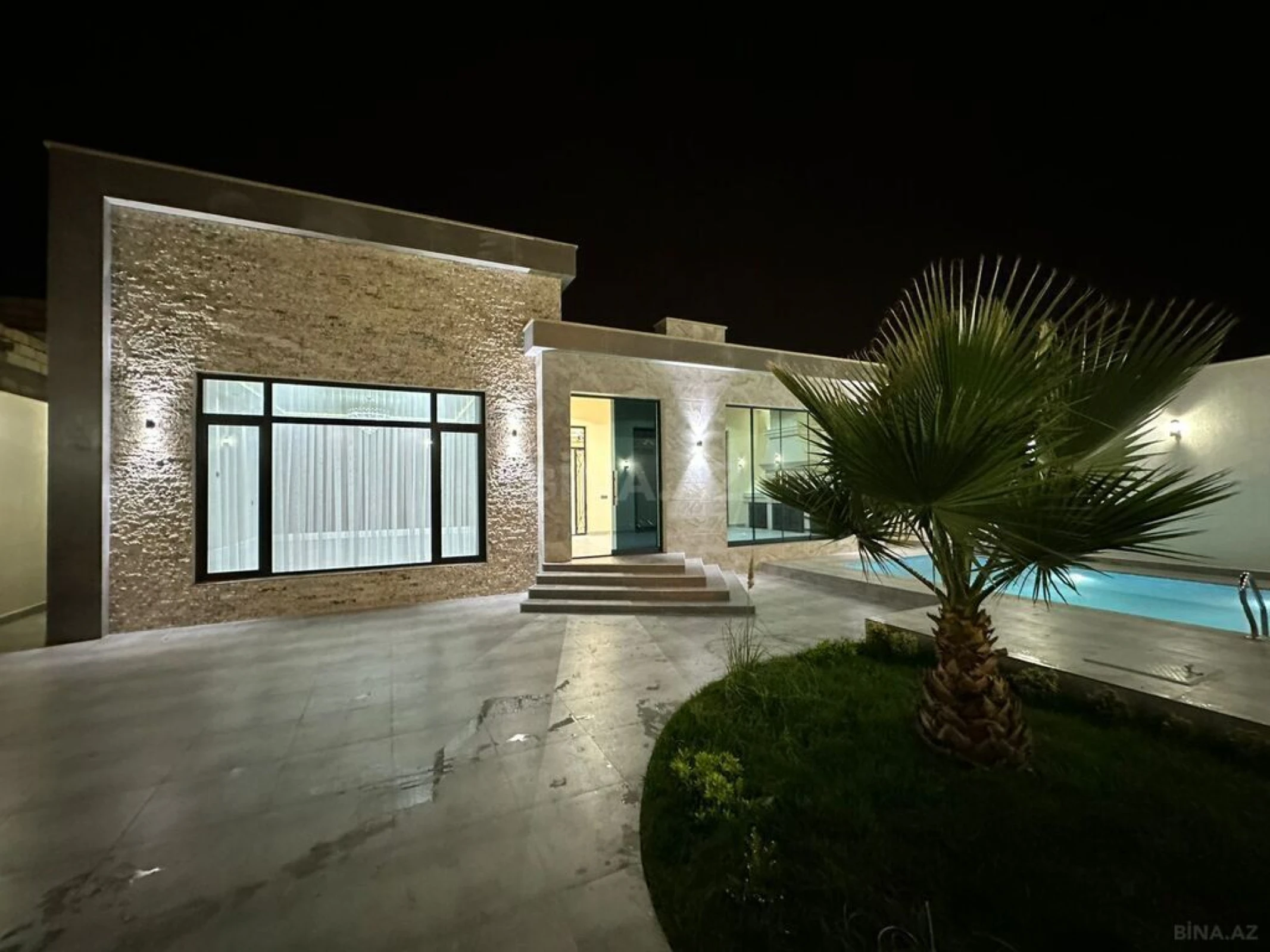 Satılır 4 otaqlı həyət evi 200 m²