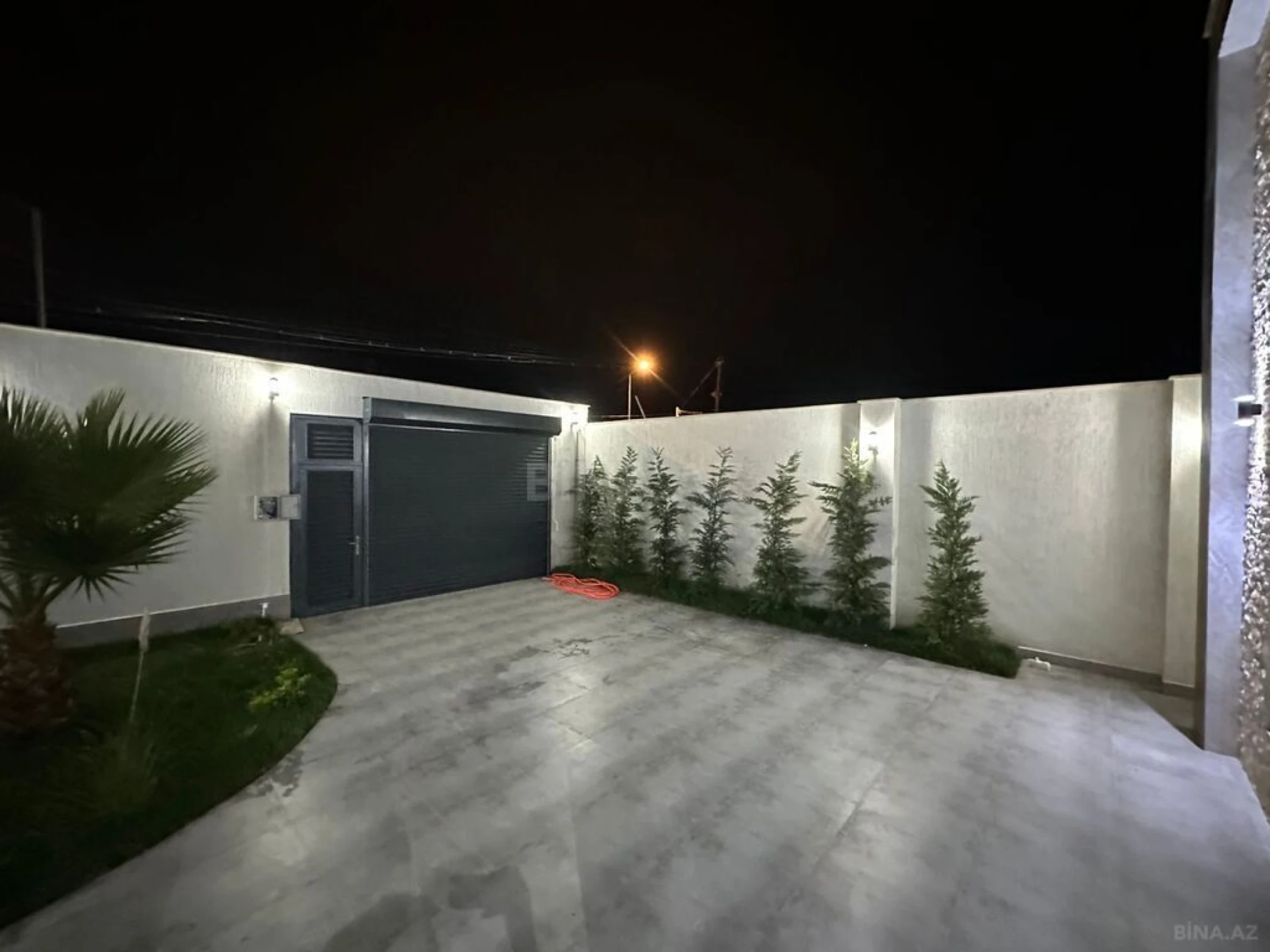 Satılır 4 otaqlı həyət evi 200 m²