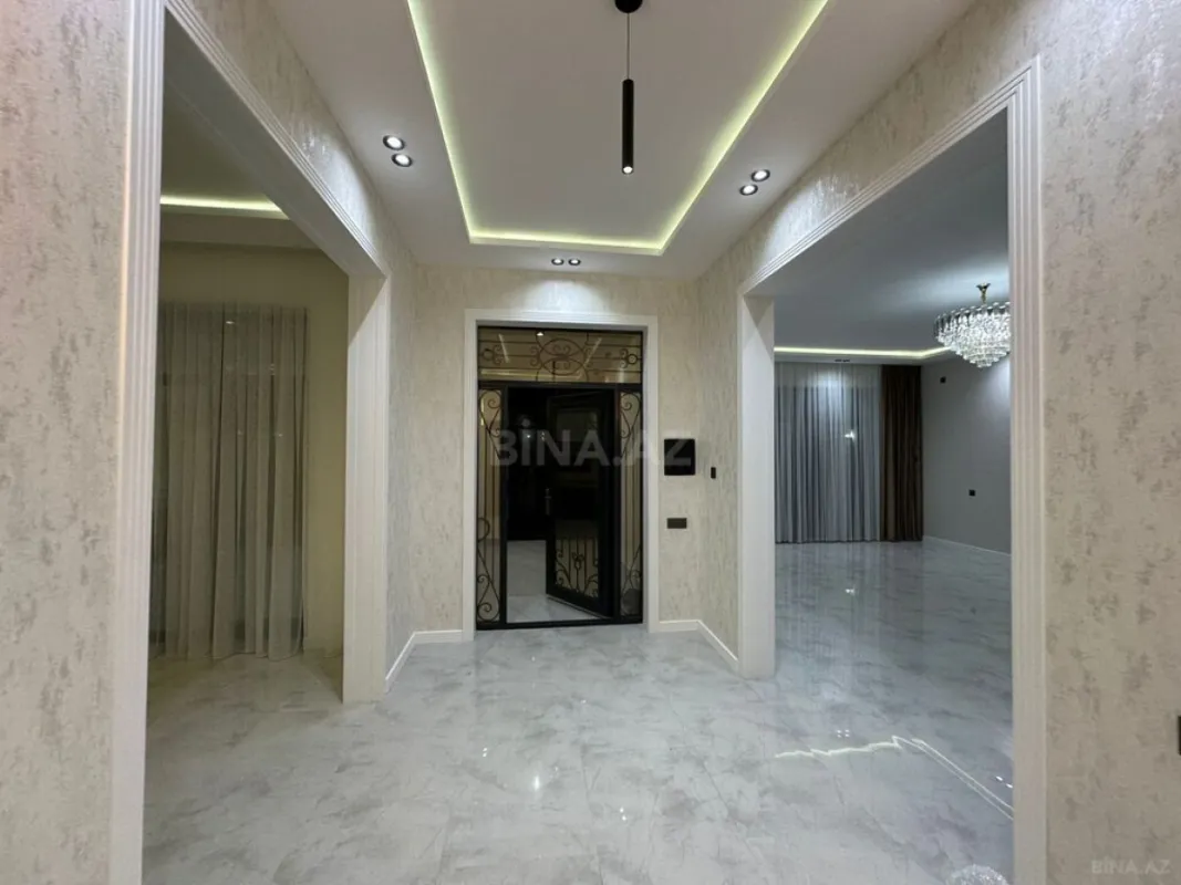 Satılır 4 otaqlı həyət evi 200 m²