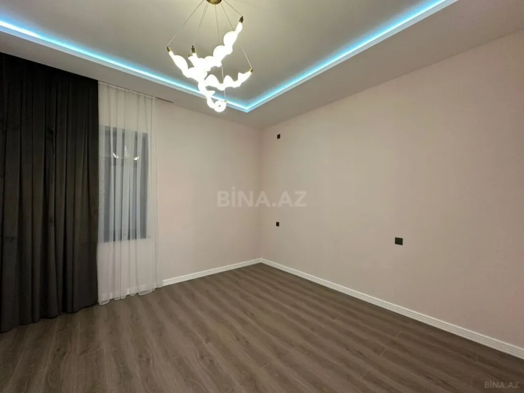 Satılır 4 otaqlı həyət evi 200 m²