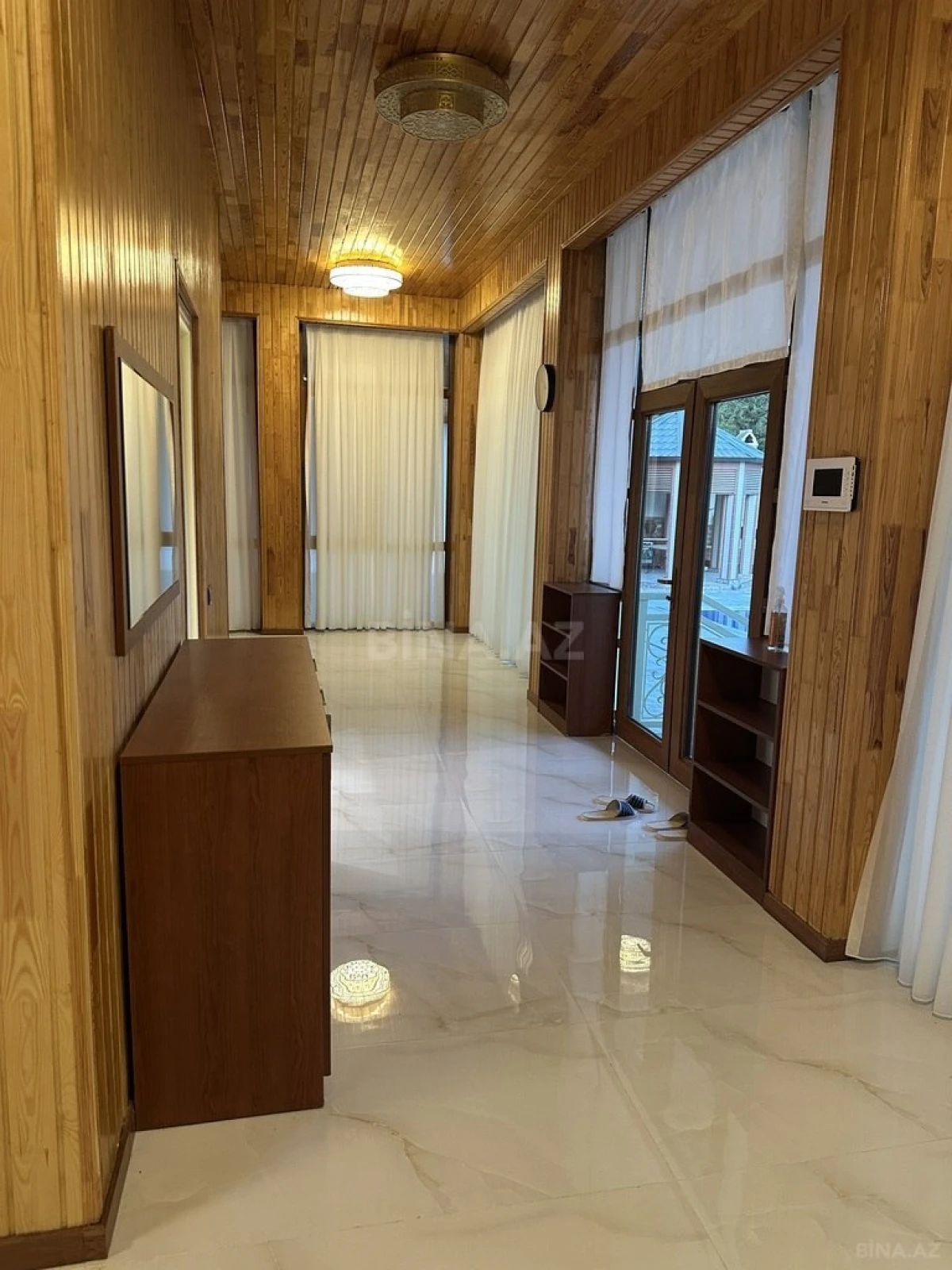 Satılır 6 otaqlı həyət evi 320 m²