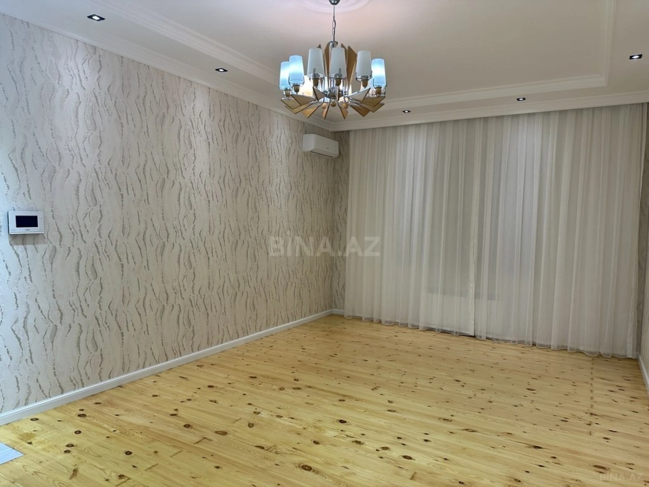 Satılır 6 otaqlı həyət evi 320 m²