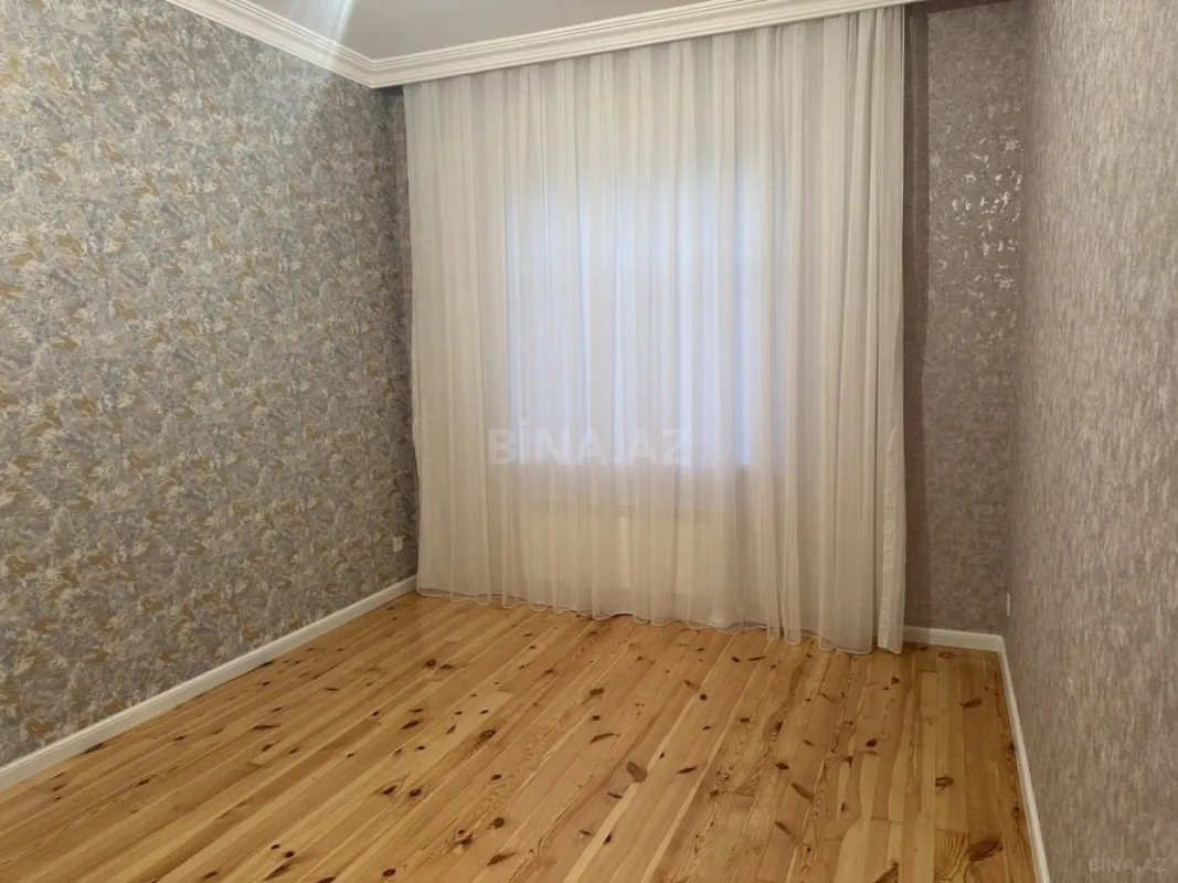 Satılır 6 otaqlı həyət evi 320 m²