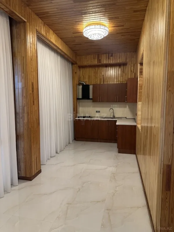 Satılır 6 otaqlı həyət evi 320 m²