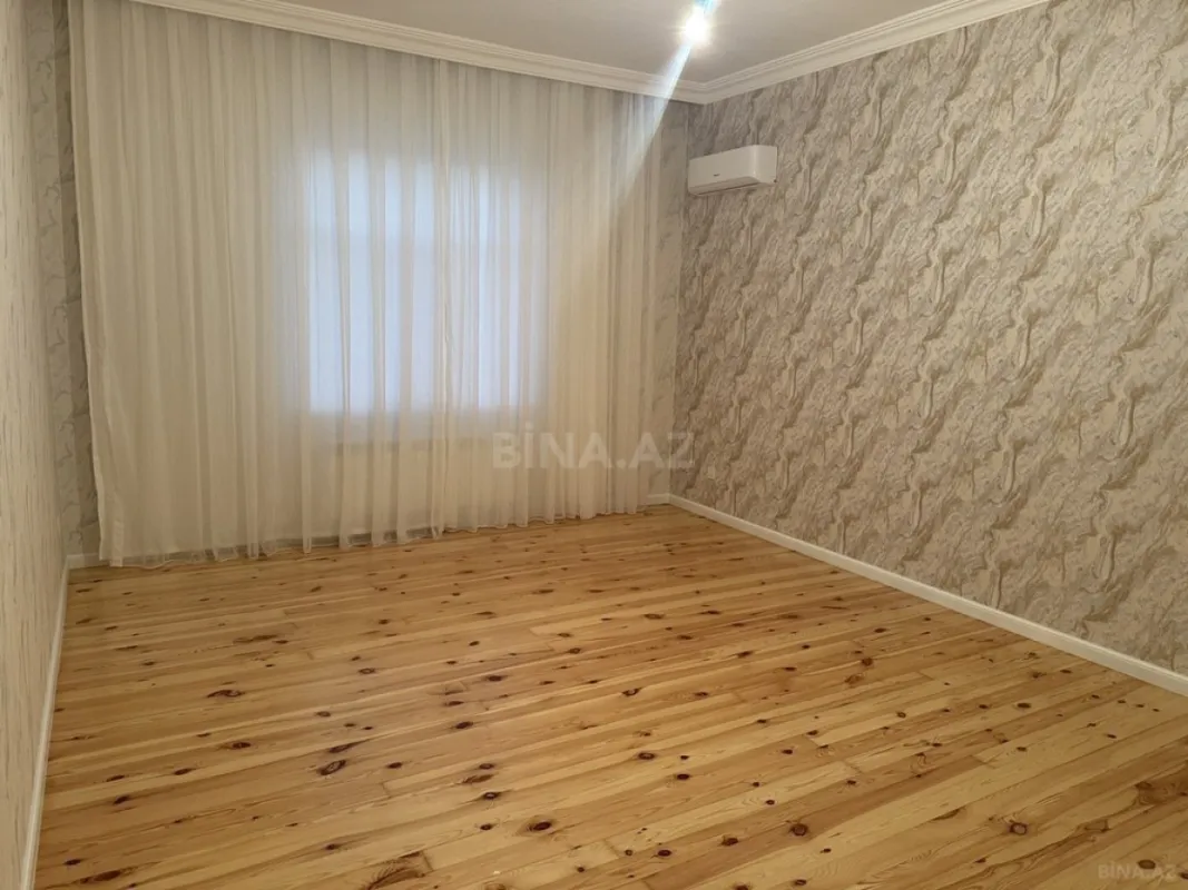 Satılır 6 otaqlı həyət evi 320 m²