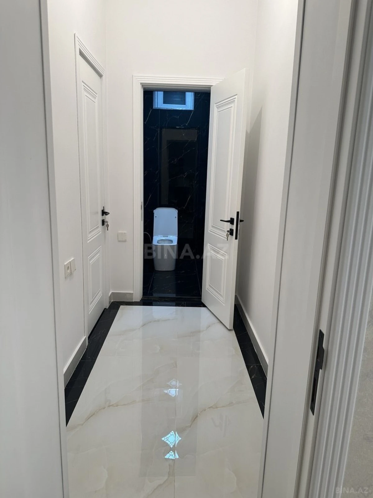 Satılır 6 otaqlı həyət evi 320 m²