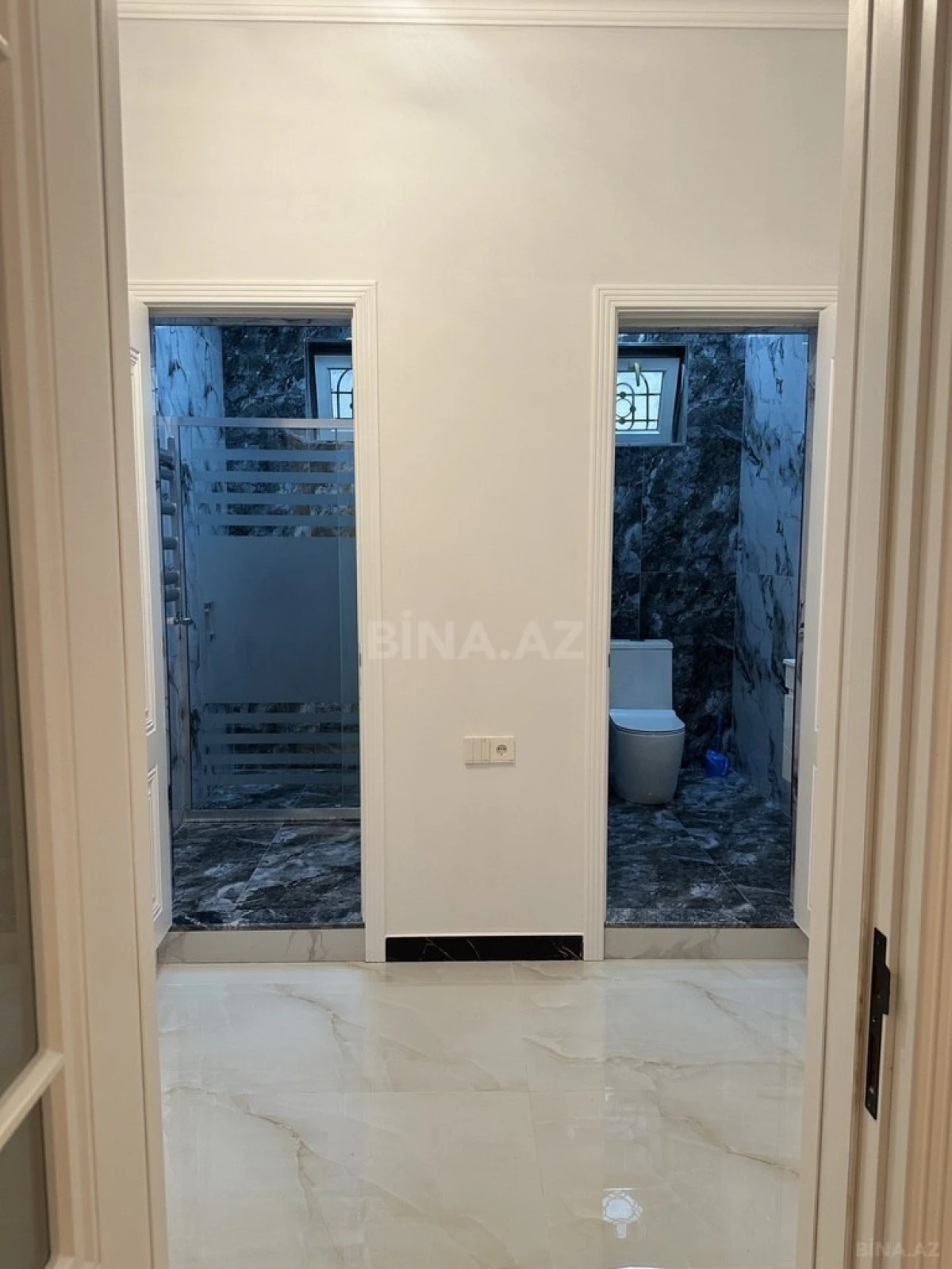 Satılır 6 otaqlı həyət evi 320 m²