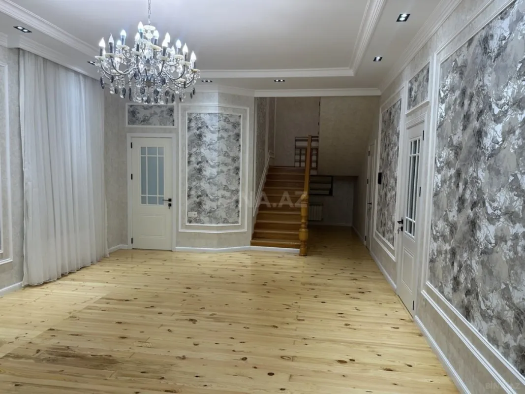 Satılır 6 otaqlı həyət evi 320 m²
