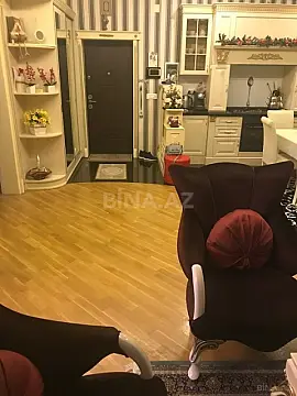 Satılır 3 otaqlı mənzil 126 m²