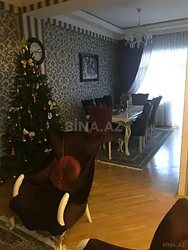 Satılır 3 otaqlı mənzil 126 m²