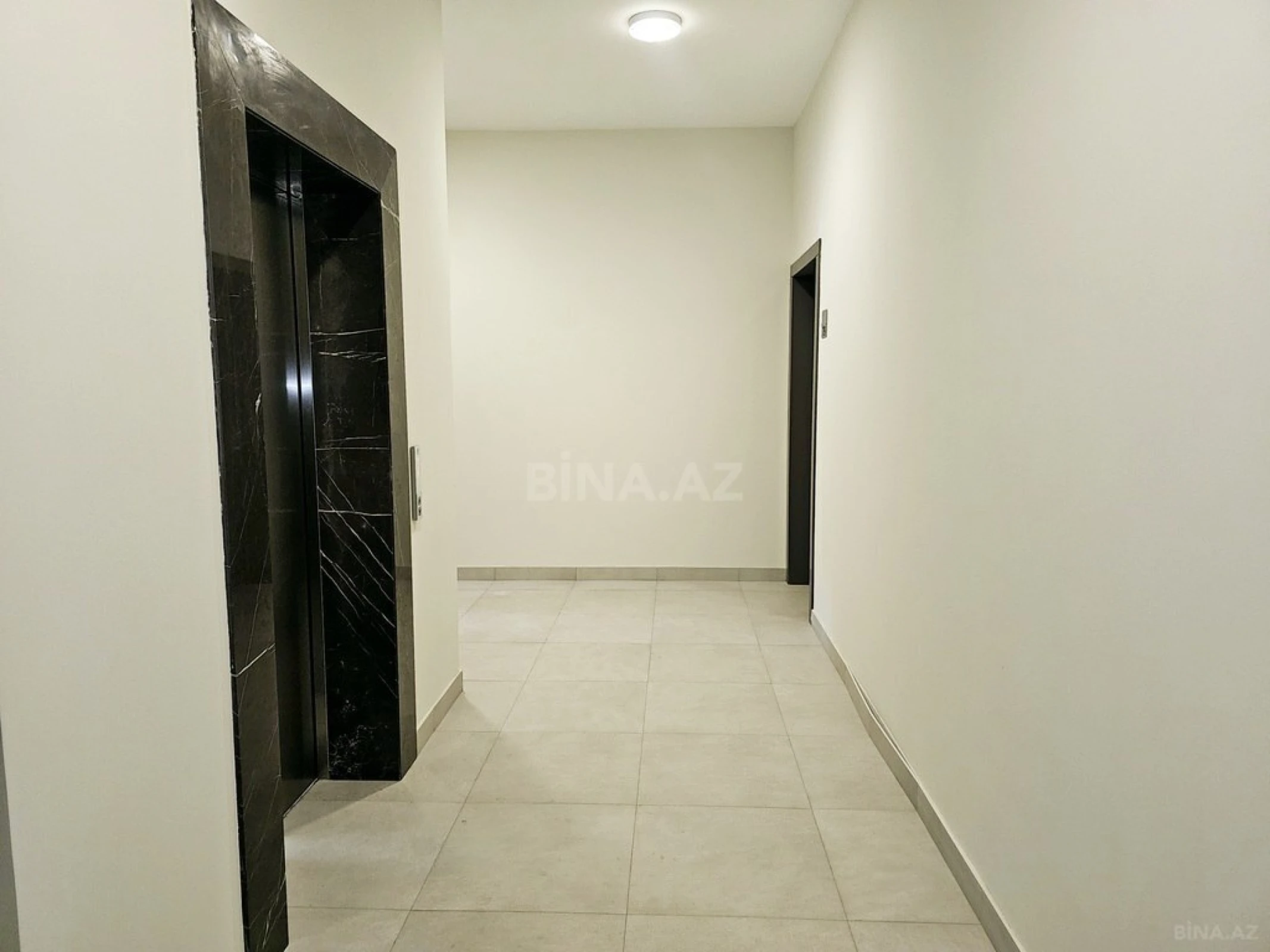 Satılır 3 otaqlı mənzil 148.4 m²