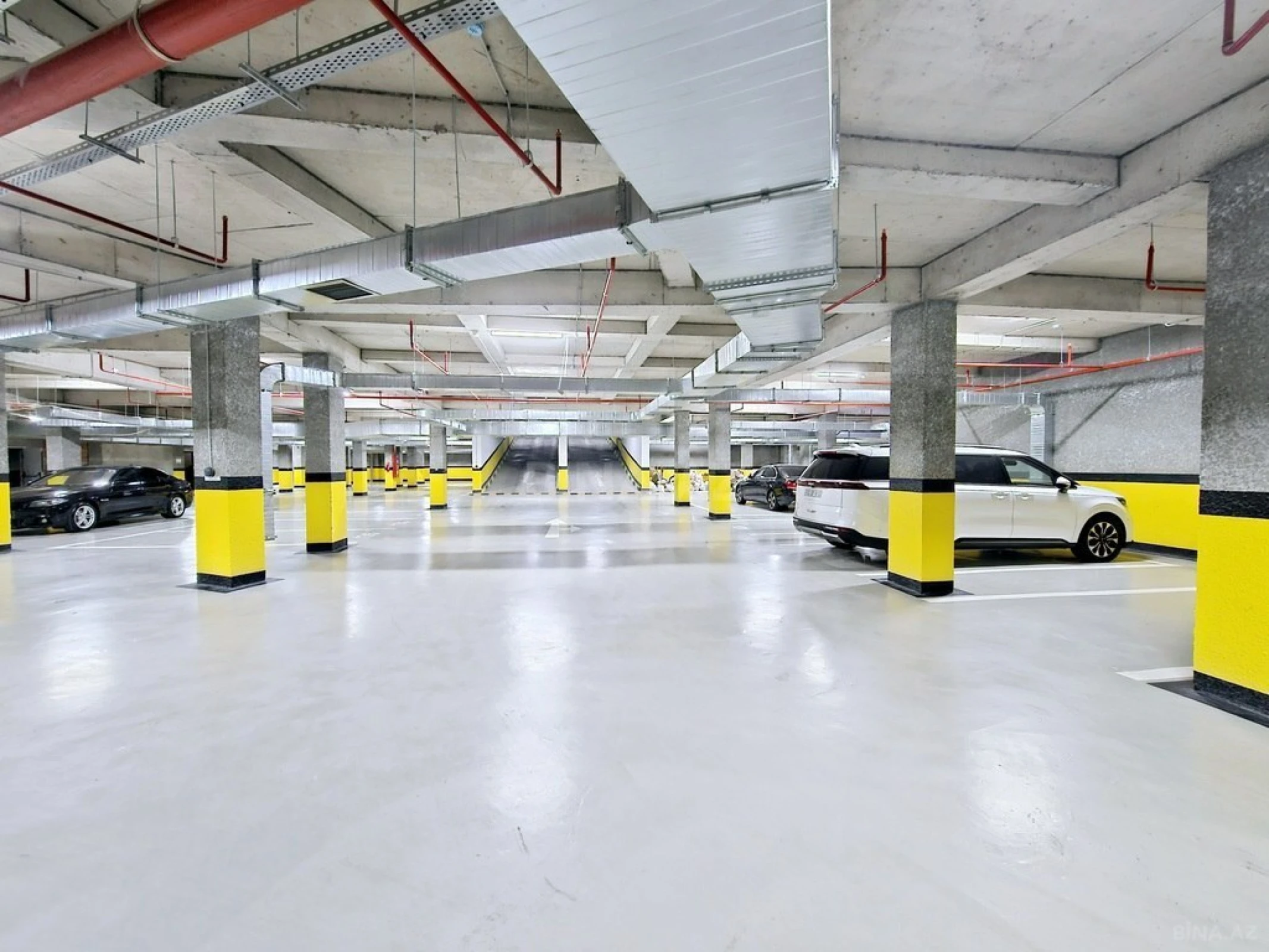 Satılır 3 otaqlı mənzil 148.4 m²