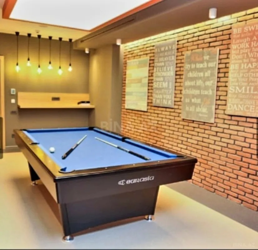 Satılır 3 otaqlı mənzil 148.4 m²