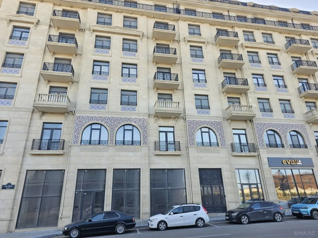 Satılır 3 otaqlı mənzil 148.4 m²
