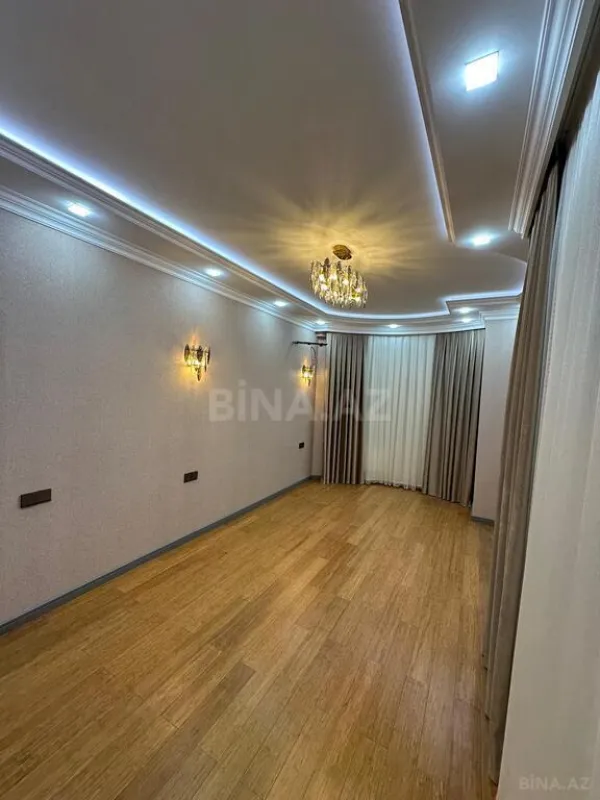 Satılır 3 otaqlı mənzil 119 m²