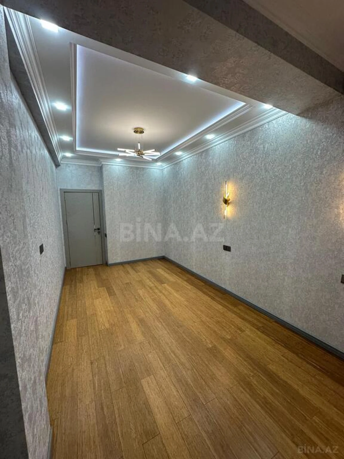 Satılır 3 otaqlı mənzil 119 m²