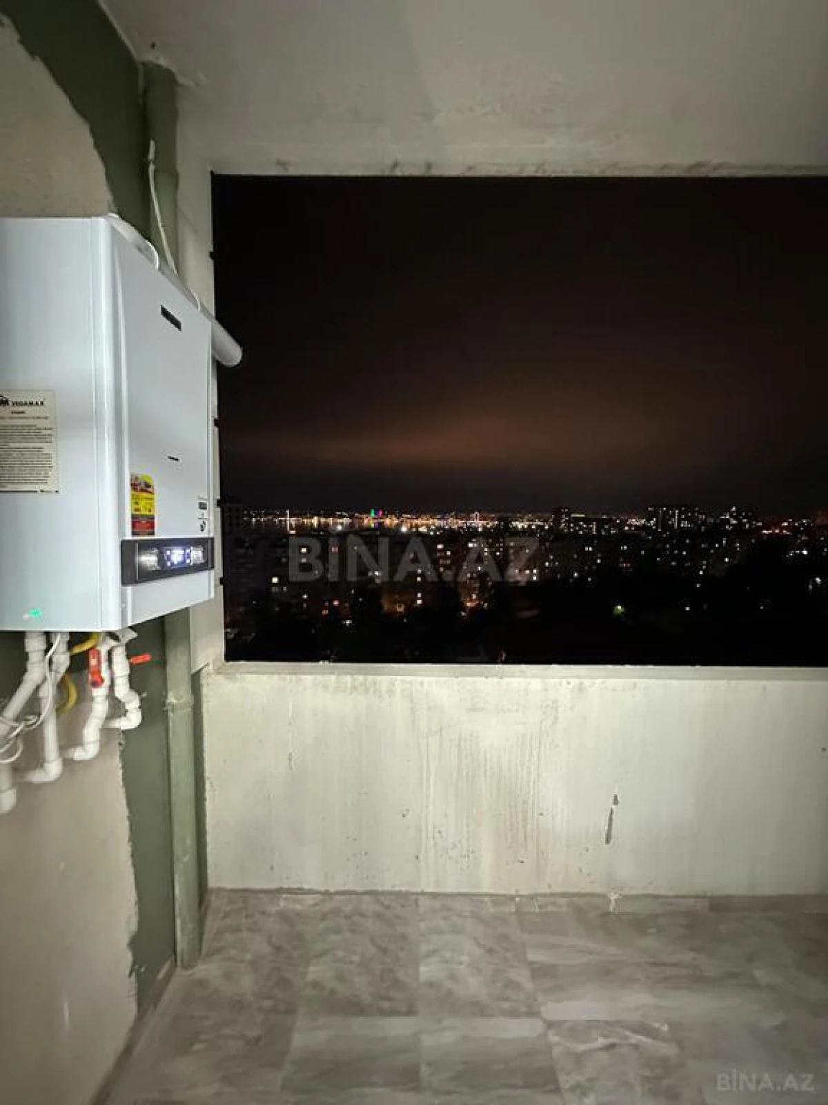 Satılır 3 otaqlı mənzil 119 m²