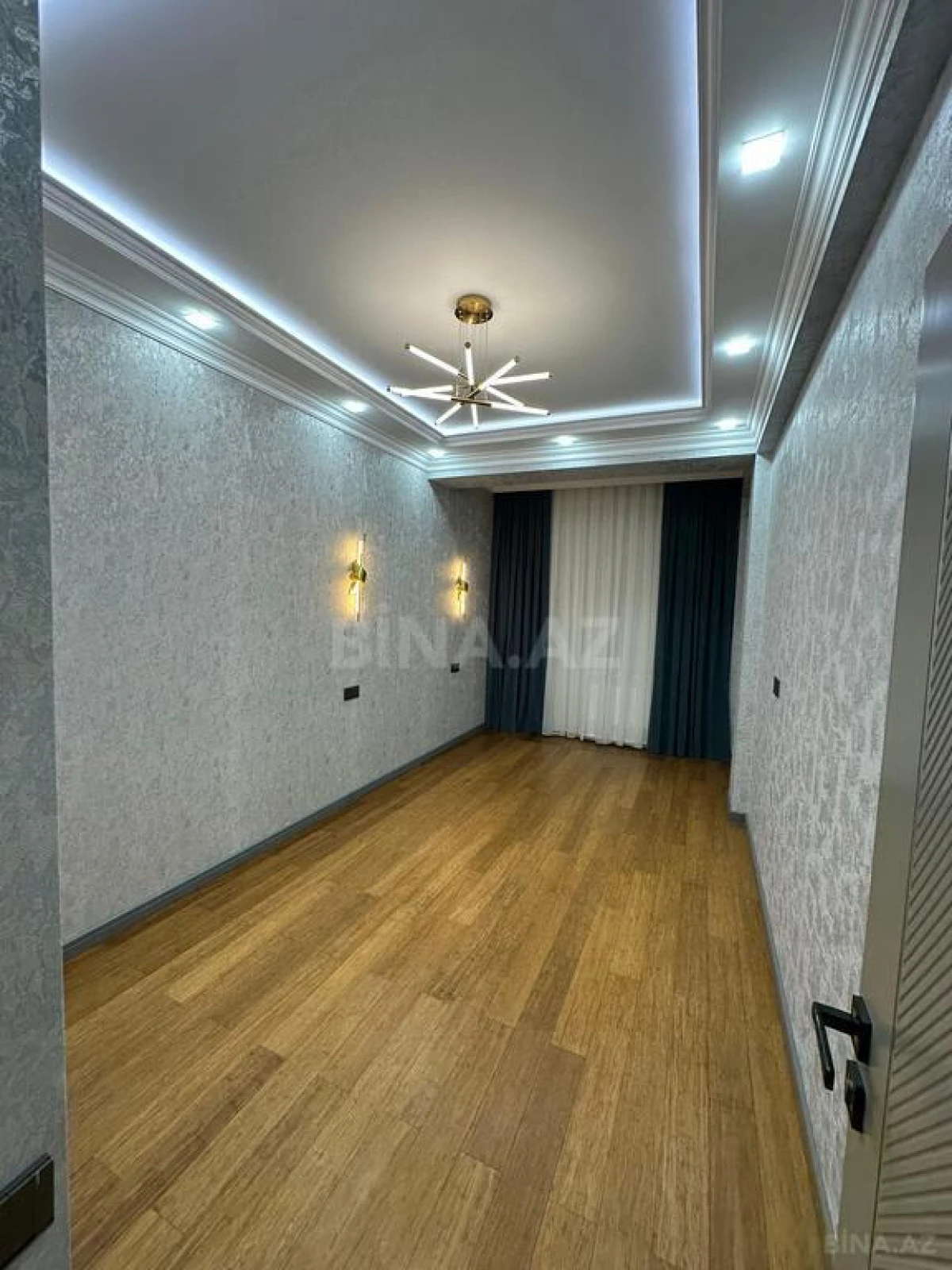 Satılır 3 otaqlı mənzil 119 m²