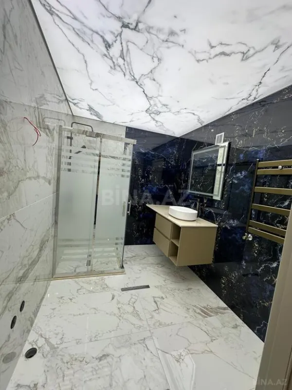 Satılır 3 otaqlı mənzil 119 m²