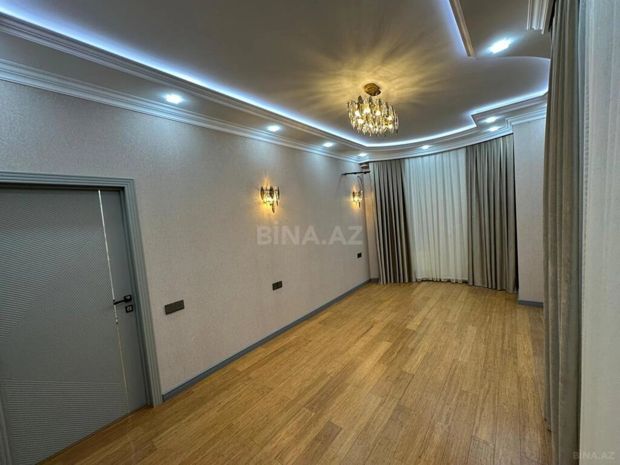 Satılır 3 otaqlı mənzil 119 m²
