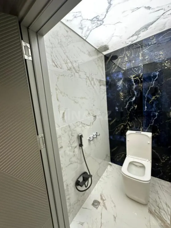 Satılır 3 otaqlı mənzil 119 m²