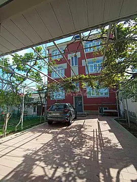 Kirayə verilir 9 otaqlı həyət evi 350 m² — Bakı, Badamdar 9 otaq 350.00 m²