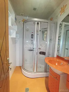 Kirayə verilir 9 otaqlı həyət evi 350 m²