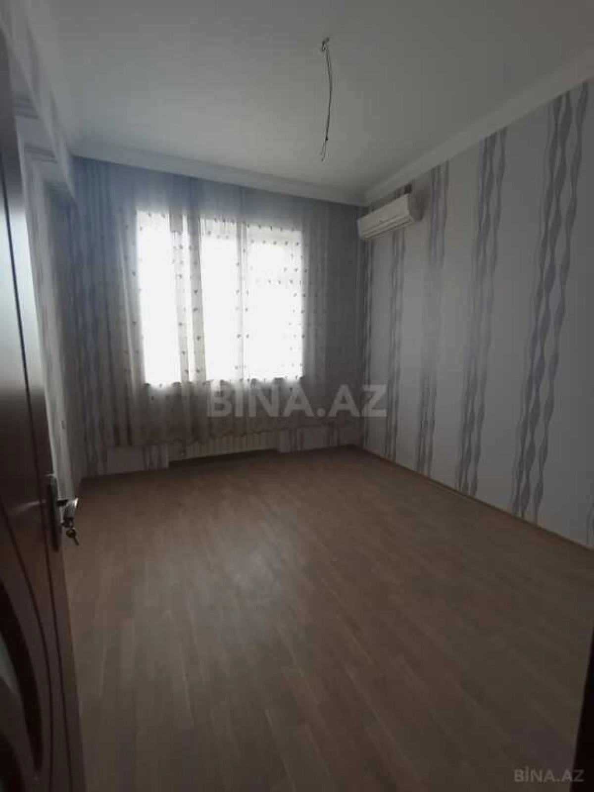 Kirayə verilir 9 otaqlı həyət evi 350 m²