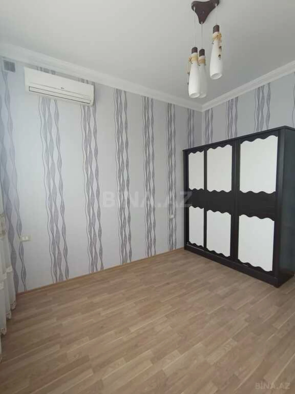 Kirayə verilir 9 otaqlı həyət evi 350 m²