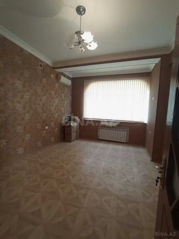 Kirayə verilir 9 otaqlı həyət evi 350 m²