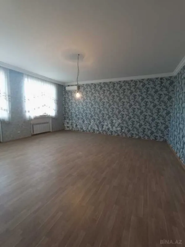 Kirayə verilir 9 otaqlı həyət evi 350 m²