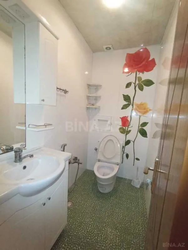 Kirayə verilir 9 otaqlı həyət evi 350 m²