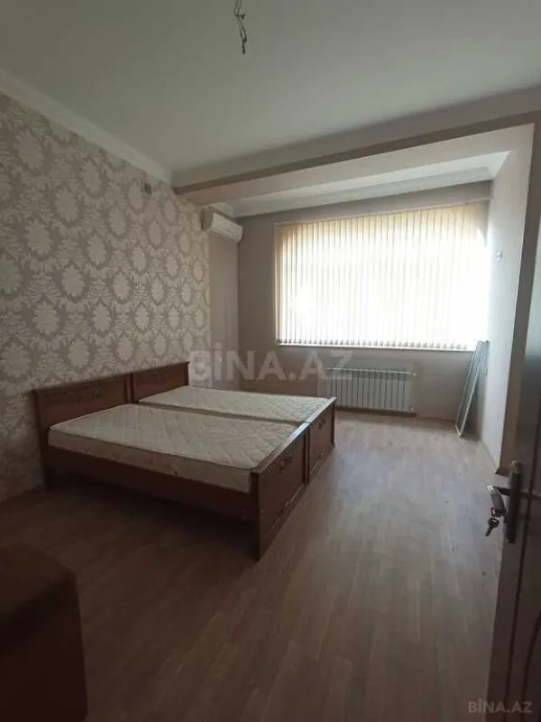 Kirayə verilir 9 otaqlı həyət evi 350 m²