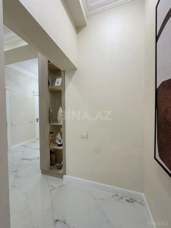 Satılır 3 otaqlı mənzil 120 m²