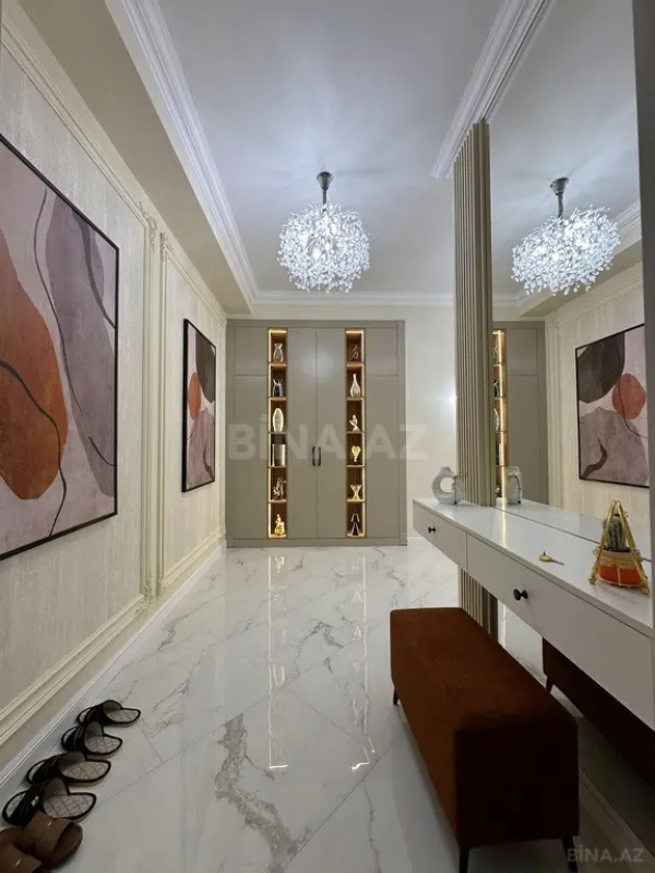 Satılır 3 otaqlı mənzil 120 m²