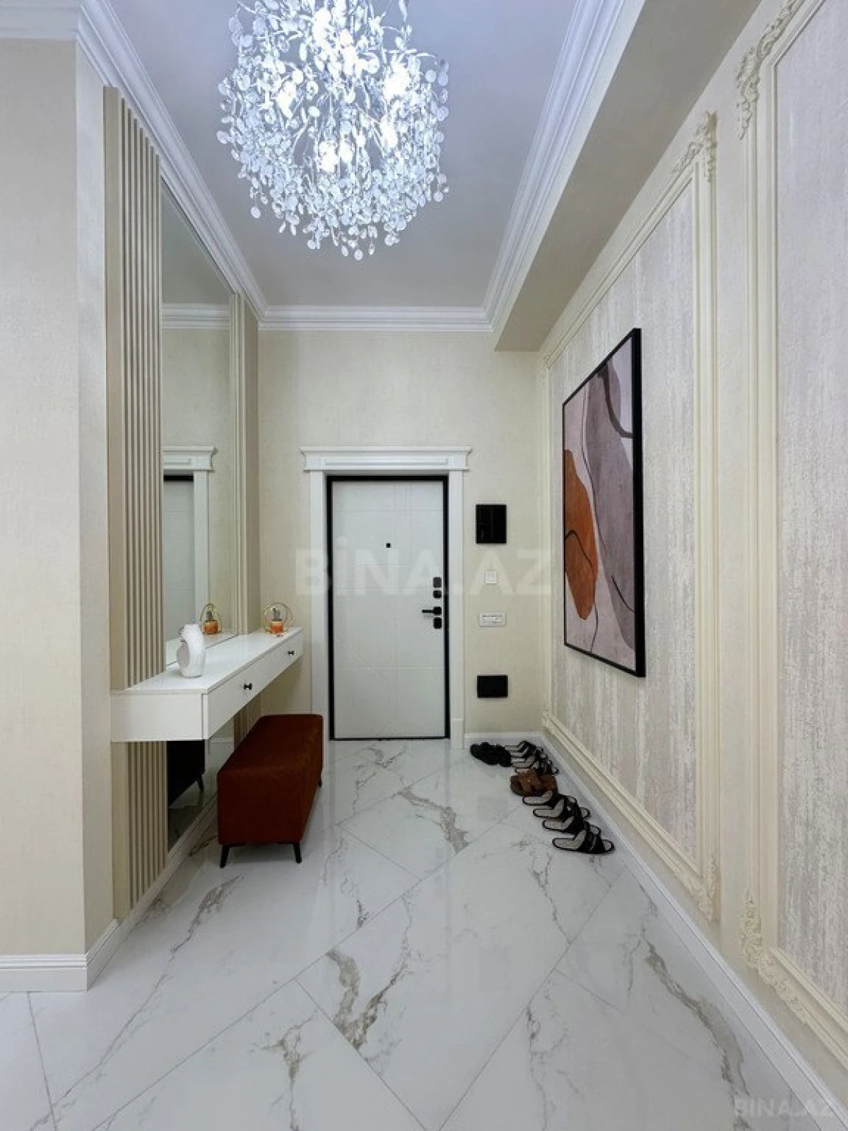 Satılır 3 otaqlı mənzil 120 m²