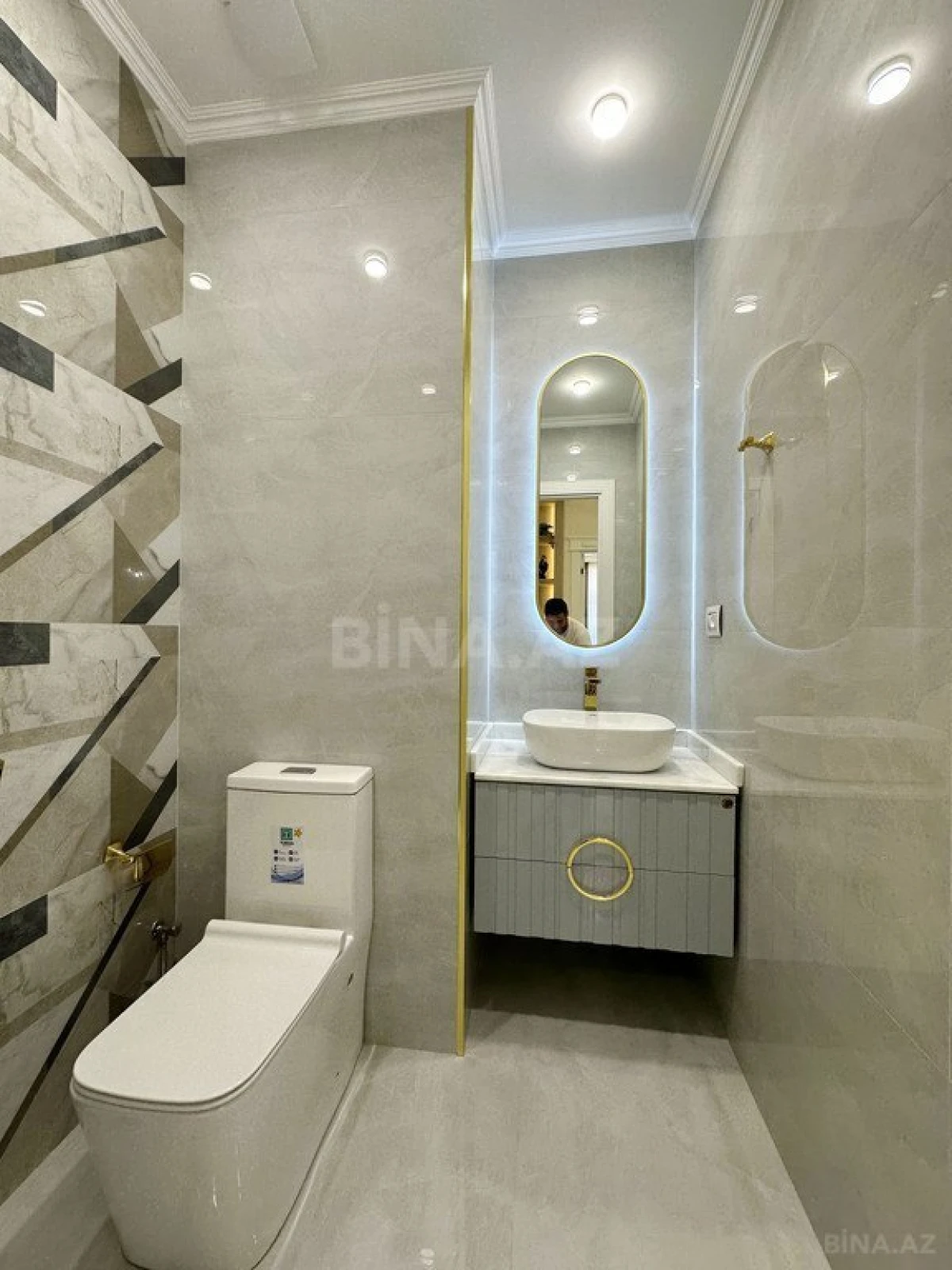 Satılır 3 otaqlı mənzil 120 m²