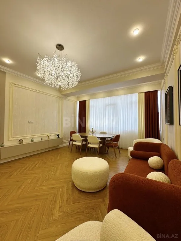 Satılır 3 otaqlı mənzil 120 m²