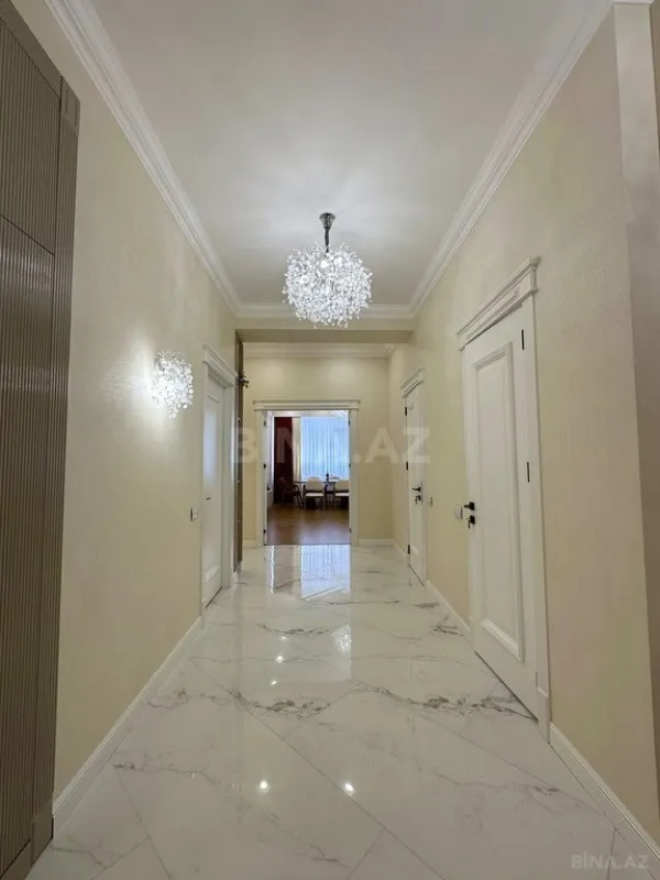 Satılır 3 otaqlı mənzil 120 m²