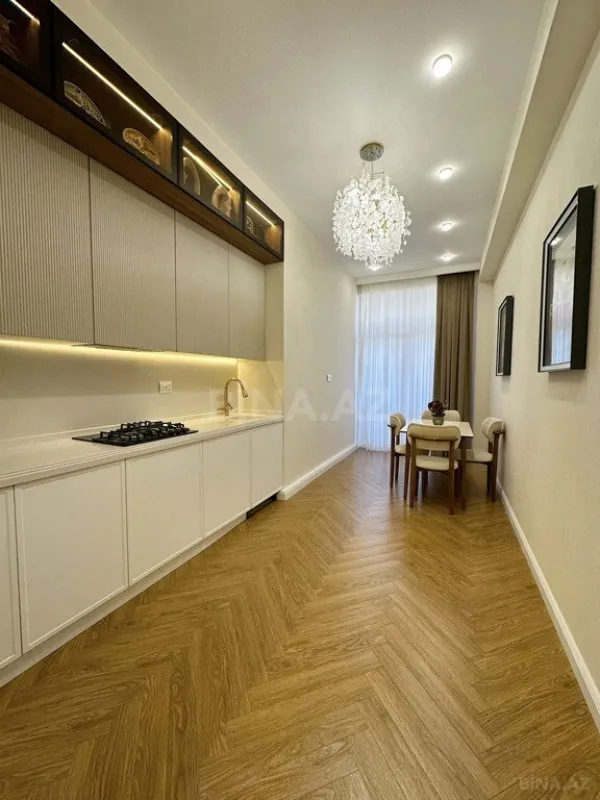 Satılır 3 otaqlı mənzil 120 m²