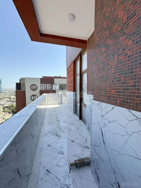 Satılır 3 otaqlı mənzil 120 m²