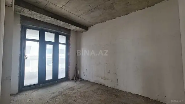 Satılır 3 otaqlı mənzil 162 m²