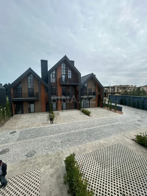 Satılır 3 otaqlı mənzil 95 m²