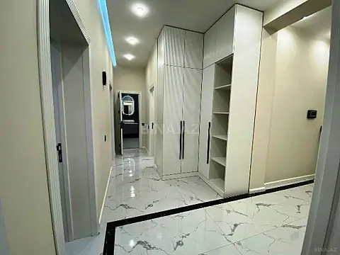 Satılır 3 otaqlı mənzil 107 m²