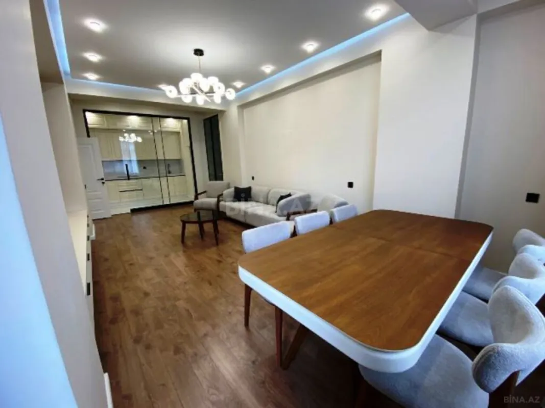 Satılır 3 otaqlı mənzil 107 m²