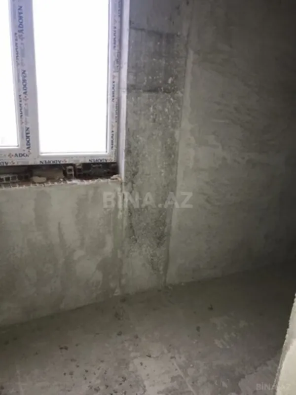 Satılır 4 otaqlı mənzil 200 m²