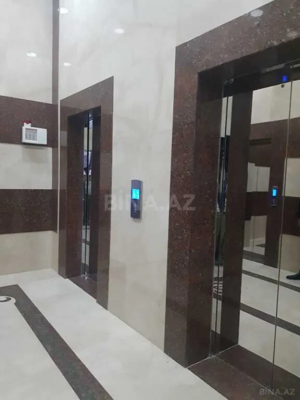 Satılır 4 otaqlı mənzil 200 m²