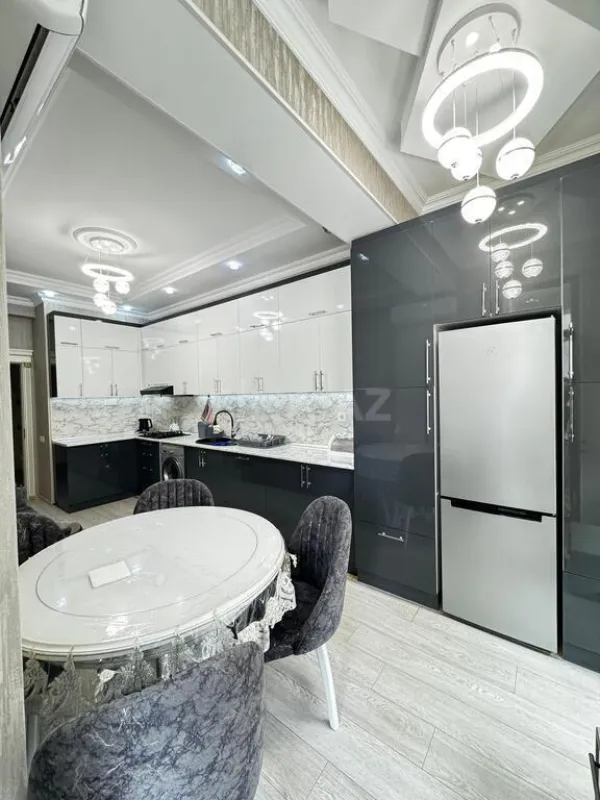 Kirayə verilir 3 otaqlı mənzil 110 m²