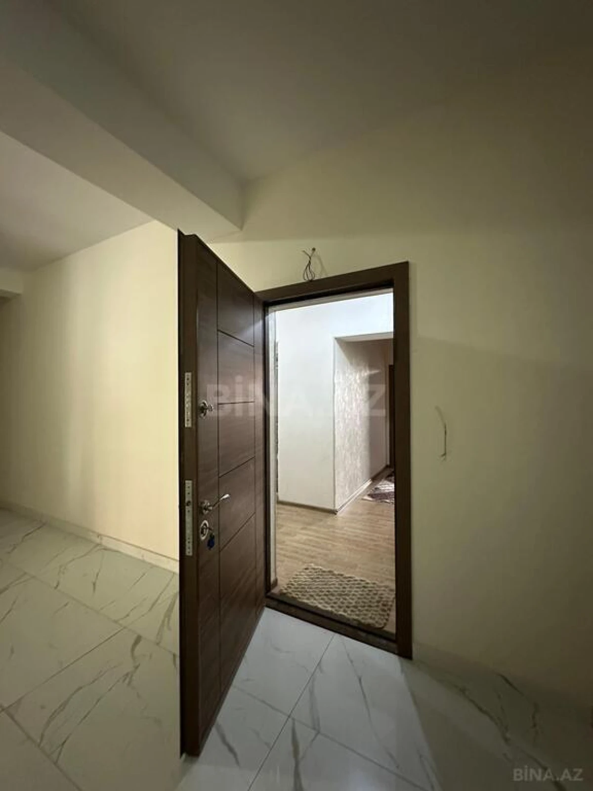 Satılır 2 otaqlı mənzil 60 m²